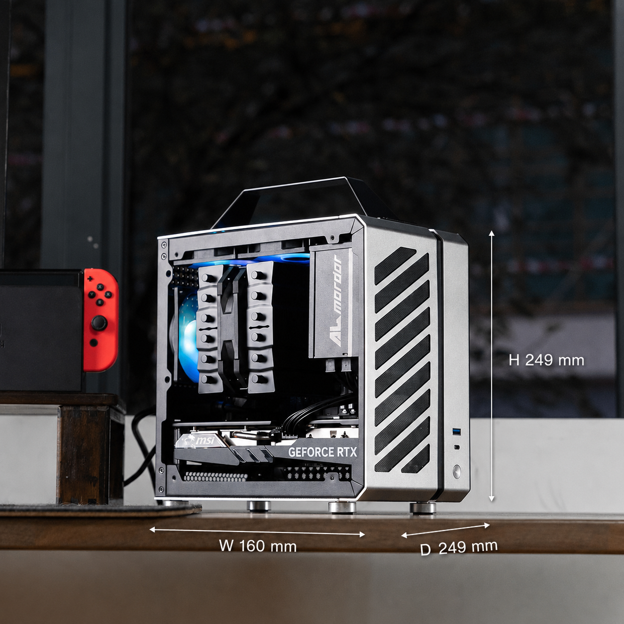 TWELF Sugar Cube Gaming PC